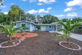 Private Cozy Sarasota Home 3 Bedroom Home by RedAwning