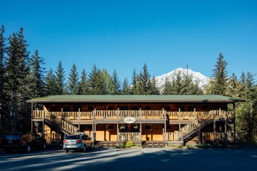 Seward Windsong Lodge Hotels in Bear Creek