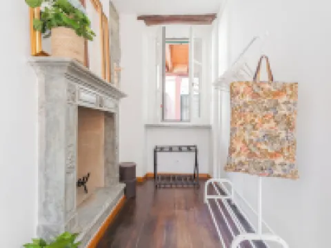 Emily's Holiday House - Authentic Lake Como by Rent All Como Hotels in Torno
