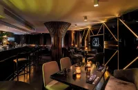 Bourbon Curitiba Convention Hotel - Bares