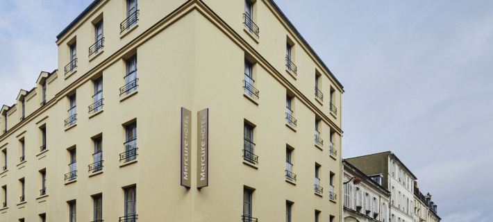 Hôtel Mercure Versailles Château Отели в г. Версаль