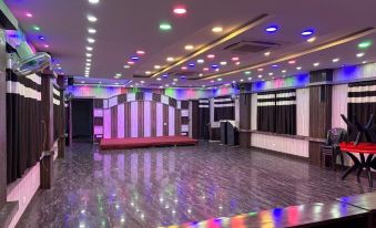Fortune Club And Suites