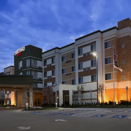Courtyard Little Rock North Отели в г. Норт-Литл-Рок
