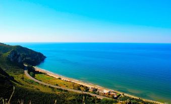 Romantic Cove Sea View Villa 7 km Far from Sperlonga