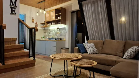 Villa Kahuripan Valley Отели в г. Cisarua