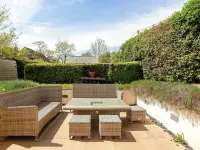 Field House - Stunning 3 Bedroom Home in Kingham! Hotels in Kingham