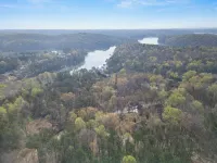 Lake Hartwell Escape