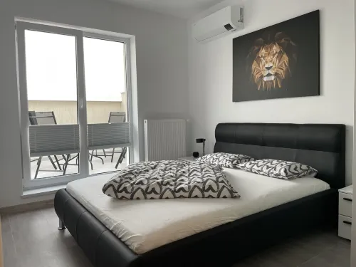 Unique Penthouse Lakeview W19 Hoteles en Roșu