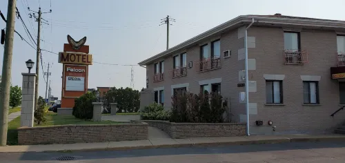 Motel Falcon Hotels in Brossard