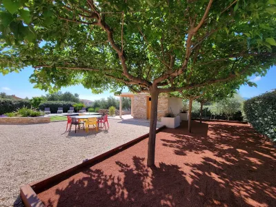 Villa Tropez Hotels in Le Luc