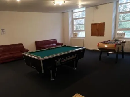 Auberge de Jeunesse HI Amiens Отели рядом с достопримечательностью «Парк Сен-Пьер»