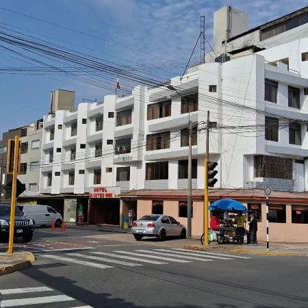Las Artes Inn