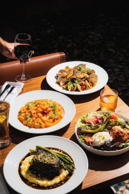 ฟาวด์ โรงแรม ไมอามี บีช ซีรีส์ บาย แมริออท โรงแรมใกล้MEI Condominiums