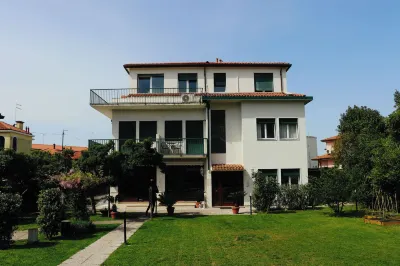 Hotel Villa Orio & Beatrice Hotels near Poveglia Octagon
