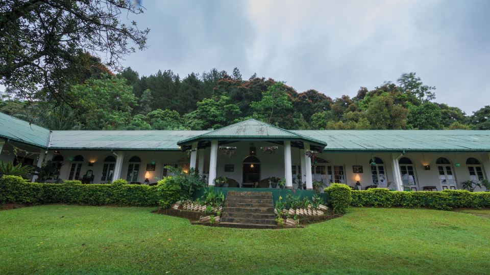 Kudaoya Bungalow by Lalan Leisure