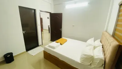 Adam Homes Hotels in der Nähe von राजगिरी हॉस्पिटल