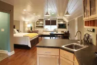 Beautiful Modern Loft In Wine Country!