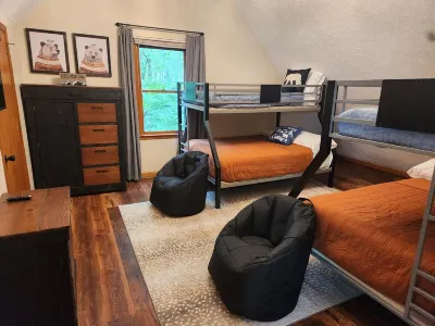 3-bedroom, King Beds, Dog-friendly, Skiing, Blowing Rock, Tweetsie, Boone, ASU Hotels in der Nähe von Tweetsie Railroad