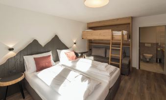 Der Zirmhof in Saalbach - Joker Card Included in Summer