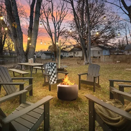 Urban Oasis: A Charming Downtown Retreat with Game Room, Firepit and Yard Games