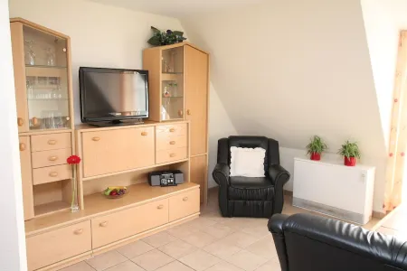 Reethaus Seeschlößchen, apartment Sturmmöwe, only 200m to the beach