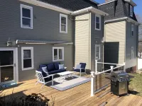 Just Renovated-Downtown Plymouth-America's Hometown-Spacious-Parking-Yard & MORE