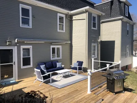 Just Renovated-Downtown Plymouth-America's Hometown-Spacious-Parking-Yard & MORE