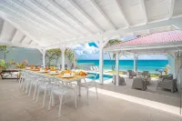 Villa Beach Front House with swimming pool and direct access to the beach Diamant Martinique Hotels in 