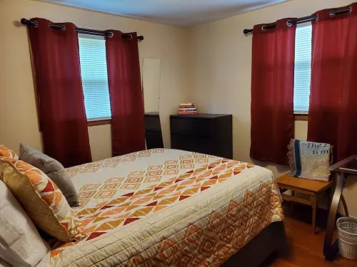 Restful on Rhody Hotel a Oak Grove