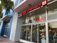 ocean view luxury beachfront Charming white loft on Ocean Drive  JACUZZI