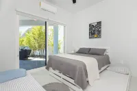Beach Front House - EV charging included