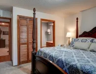 Crescent Moon/22DNC Hosted by LOVR