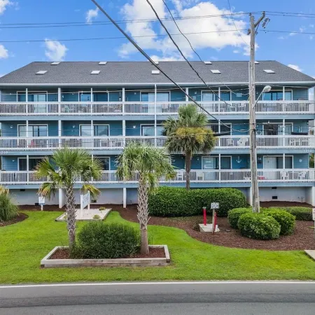 Special Rates! Updated 1st Floor 2 Bedroom Oceanview Condo in Surfside Beach!