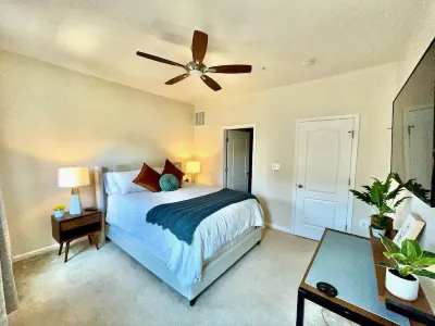 Charming DC Townhome with 3 Private Bedroom Suites Hotels near Benning Park