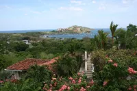 Tropical Villa with Pool and Spectacular Views - Villas Casa Loma - Suite 202