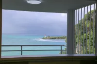 La Vue du Phare, Vue Mer Incroyable et Acces Privée Crique Hotels in Le Gosier