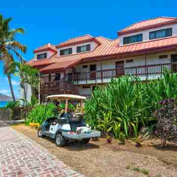 Beach Front Villa with Down Island View - Priceless! Hotel Exterior