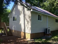 Pine Cottage at Shiloh Cottages - Fenelon Falls Hotels near Kinmount Model Railway and Kinmount Heritage Museum
