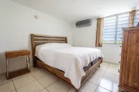 Private pool, Oceanview, Centrally located!