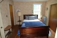 Historic 1874 Farm House at Foot of Gunks