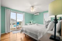 Dazzling Sunsets and Scenic Walks - Charming Bay Haven