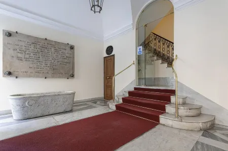 Cairoli Stylish Apartment by Wonderful Italy Отели рядом с Аэропорт Генуя