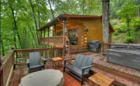 Sunset on ASKA - Mountain Views, Hot Tub, Fireplace