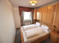 Luxury captain's apartment 'Helgoland-Avantgarde' directly on the south beach in WHV Hotel in zona Parc national de la mer des Wadden de Basse-Saxe