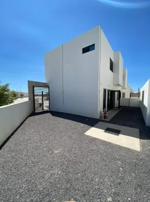 Quiet and peaceful Town House in La Paz, Baja فنادق في لاباز