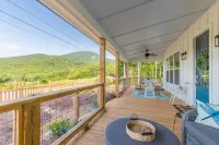 Walk to Serenity Cellars Winery and beautiful Yonah Mountain view! - Mountain view