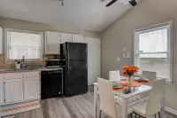 Elegant 2Bed1B Condo in quiet neighborhood near WFU, UNSA, Hospitals.