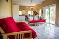 Views over the Valley. Apartment in two story cement house with a 45 foot porch!