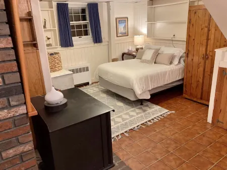 Sunny and Spacious A-Frame nestled in the fir trees.  Mountain views!