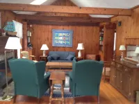 Bay Beach house. No roads to cross to beach.  Private beach. Hotels in Fort Erie